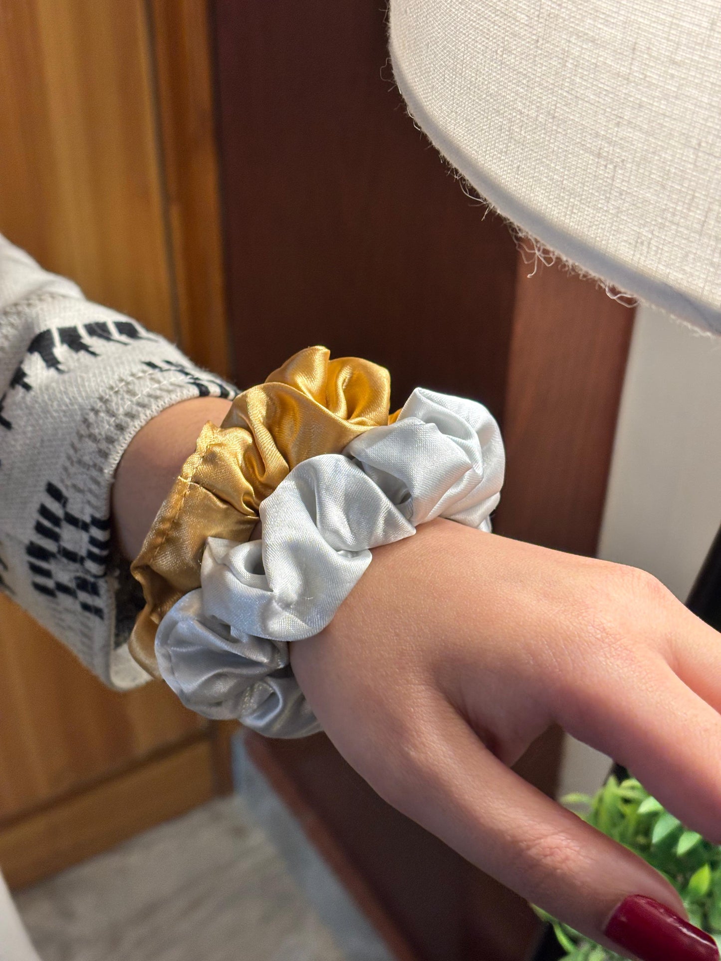 25-Piece Luxury Gift Hamper β βA Perfect Surprise for Her"